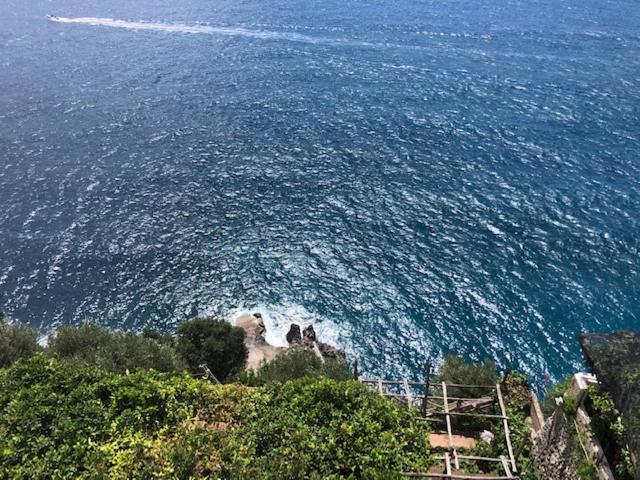Appartamento Di Raphael Con Discesa Privata Al Mare Amalfi Dış mekan fotoğraf
