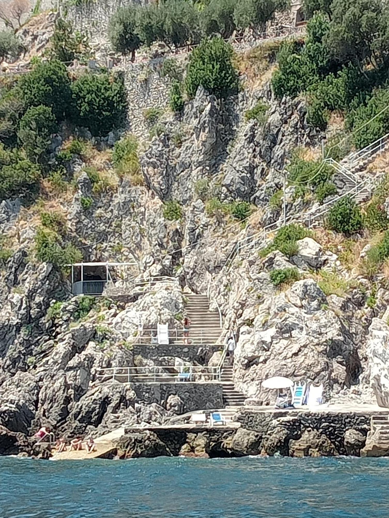 Appartamento Di Raphael Con Discesa Privata Al Mare Amalfi Dış mekan fotoğraf