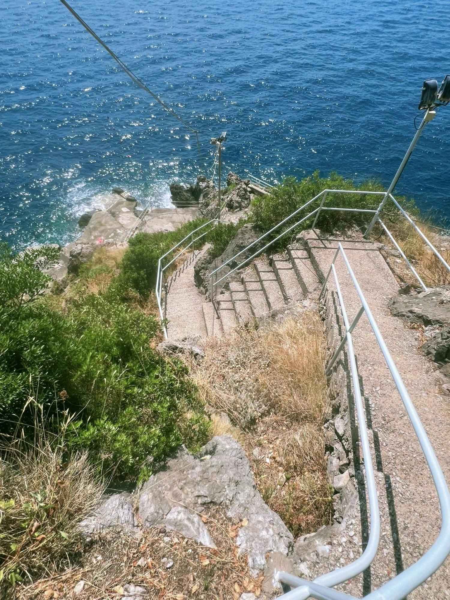 Appartamento Di Raphael Con Discesa Privata Al Mare Amalfi Dış mekan fotoğraf