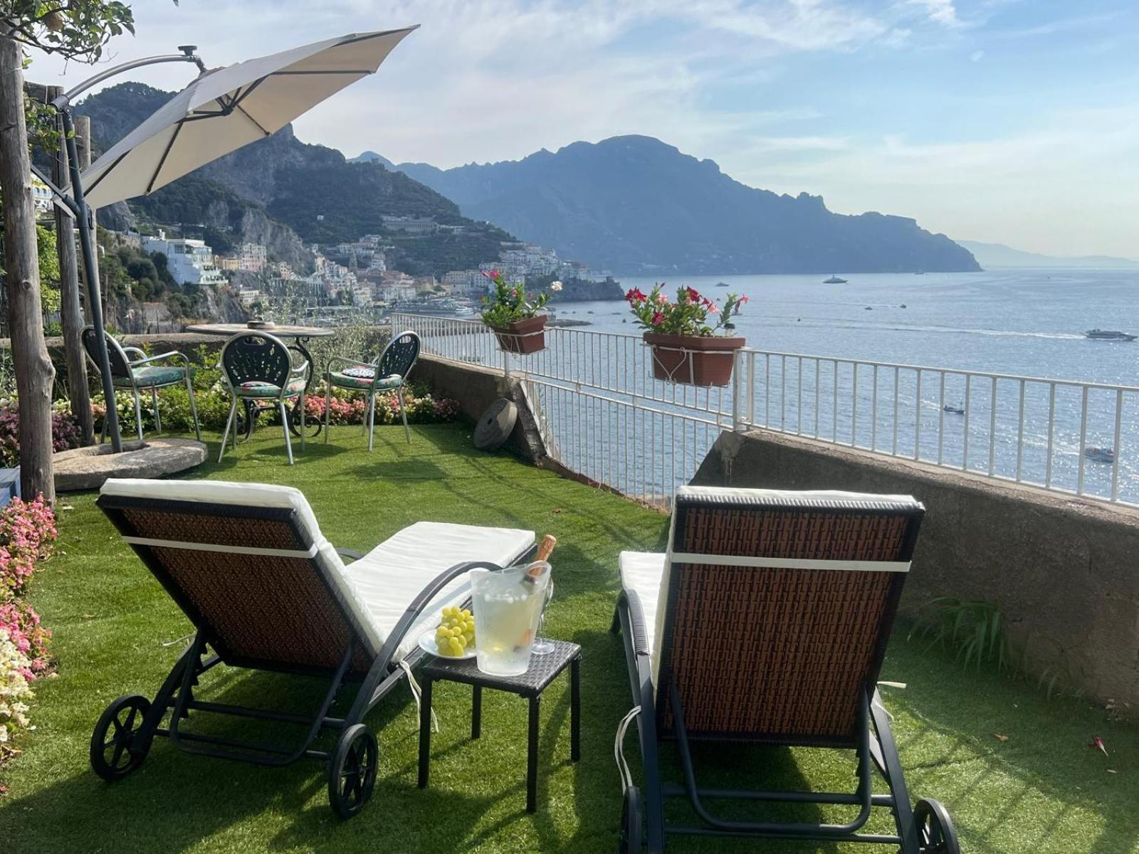 Appartamento Di Raphael Con Discesa Privata Al Mare Amalfi Dış mekan fotoğraf