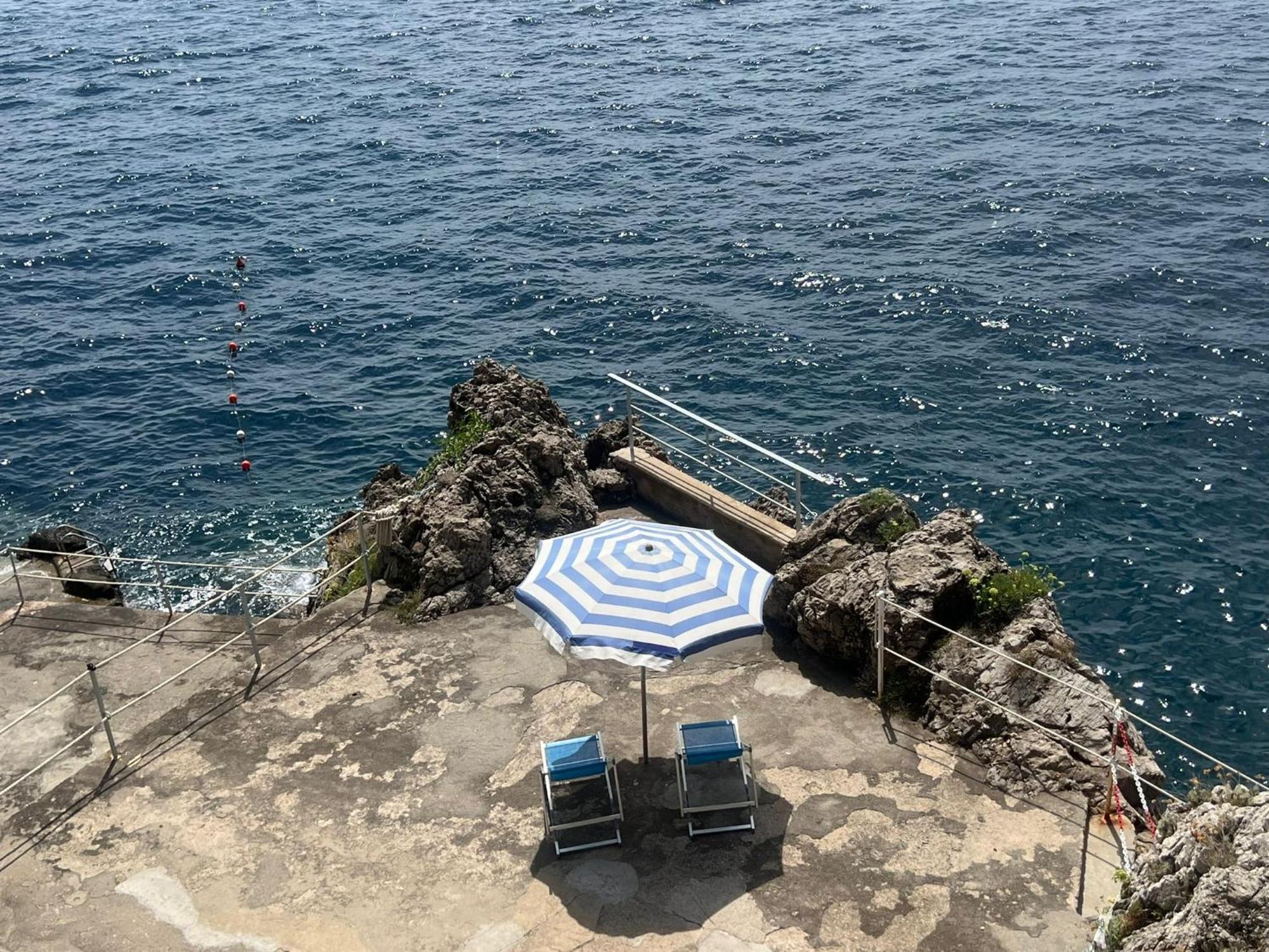 Appartamento Di Raphael Con Discesa Privata Al Mare Amalfi Dış mekan fotoğraf
